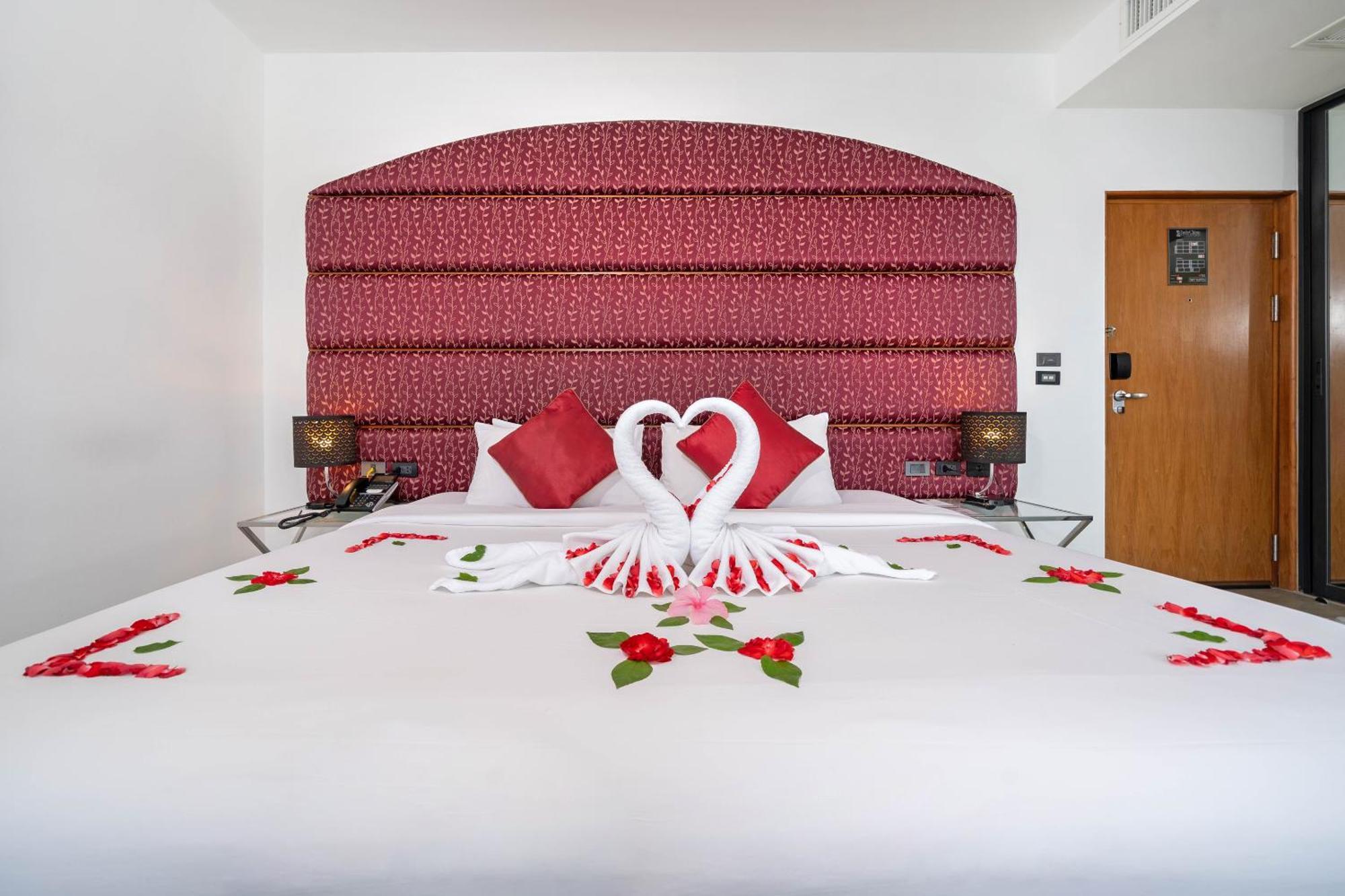 Indochine Resort And Villas - Sha Extra Plus Patong Dış mekan fotoğraf Honeymoon Suite